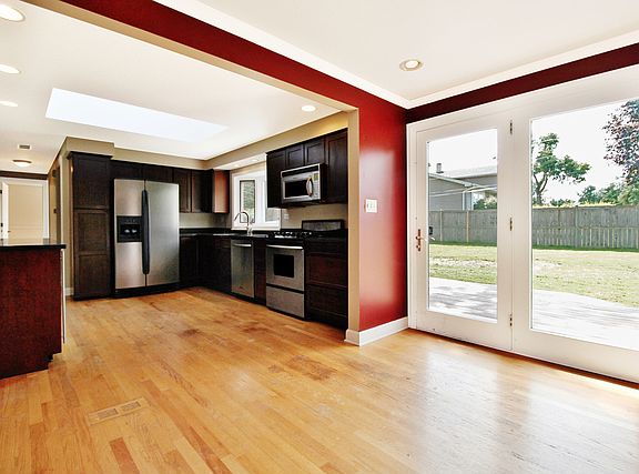 5th image of 18773 W Willow Point Dr