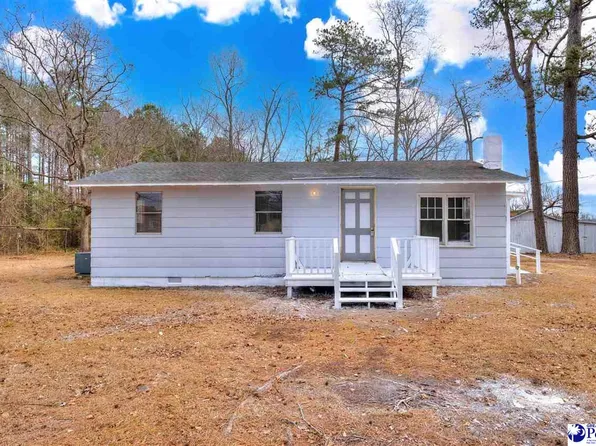 717 Twin Oaks Rd, Pamplico, SC 29583