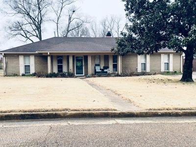 8561 Lakeshore Dr W, Walls, MS, 38680