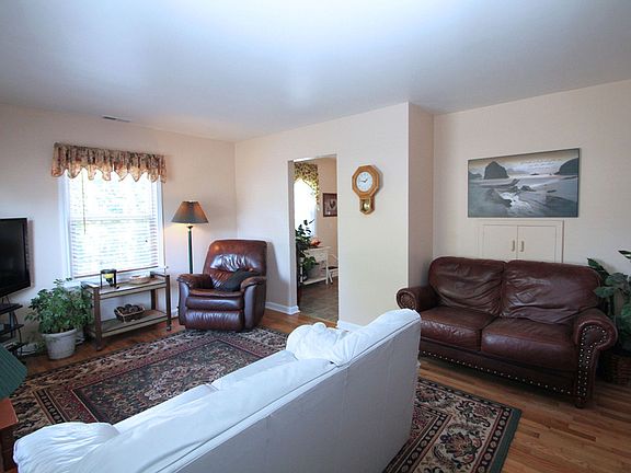 5th image of 4416 N 14th St