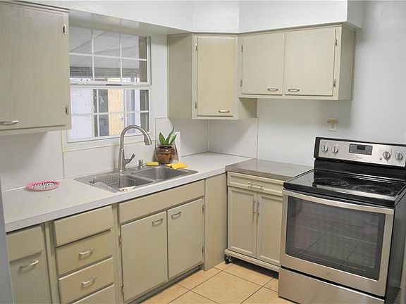5th image of 8460 53rd Way N