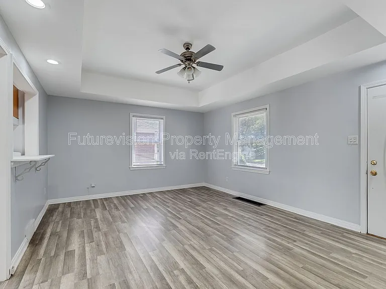 1703 Glenwood Ave — Photo 2