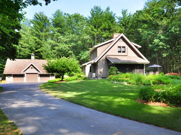 30 Rolocut Road, East Windsor, CT 06016