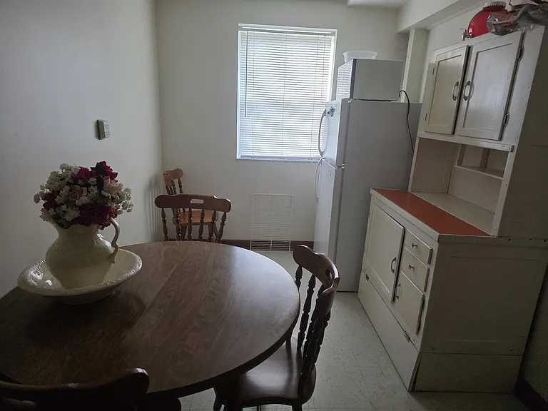 104 Eureka Rd #A — Photo 1
