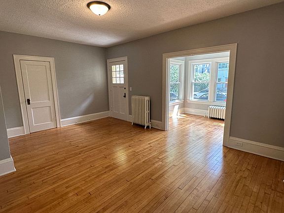 2nd image of 2318 Harriet Ave
