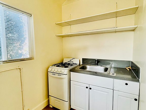 3rd image of 4635 Norwood St