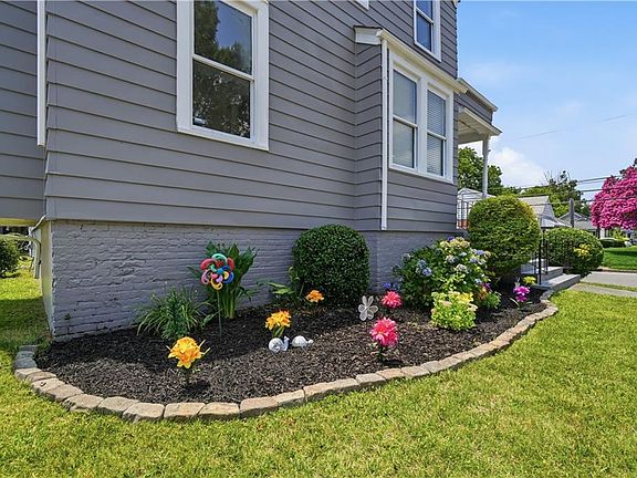 3rd image of 2703 Beachmont Ave