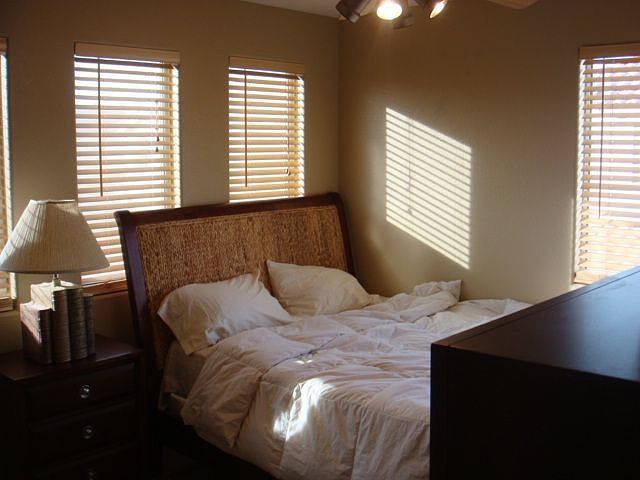 spare bedroom