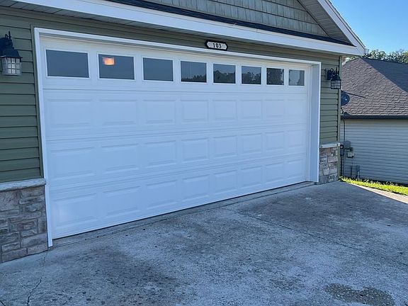 2nd image of 103 Sandstone Dr