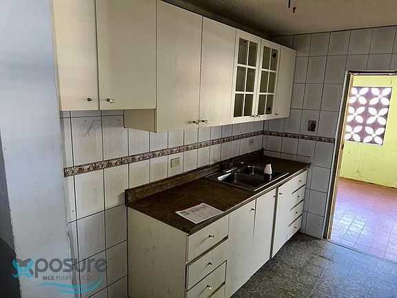 4th image of 125 Calle Jardines De Country Clb
