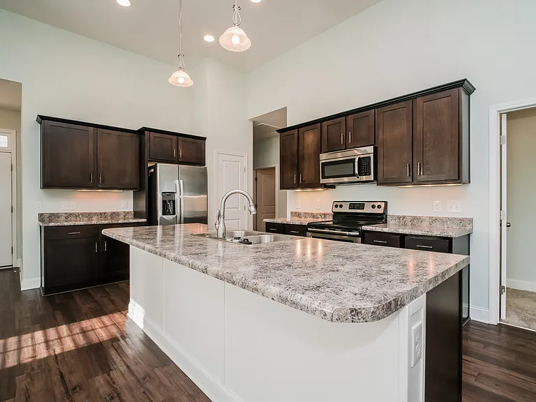 49 Highland Forest Cir #1 — Photo 6