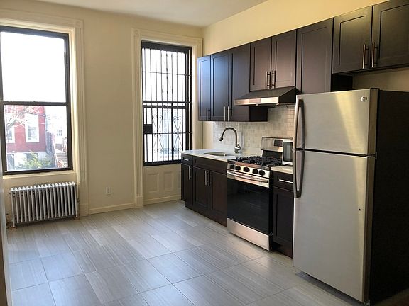 2nd image of 360 Menahan St #2
