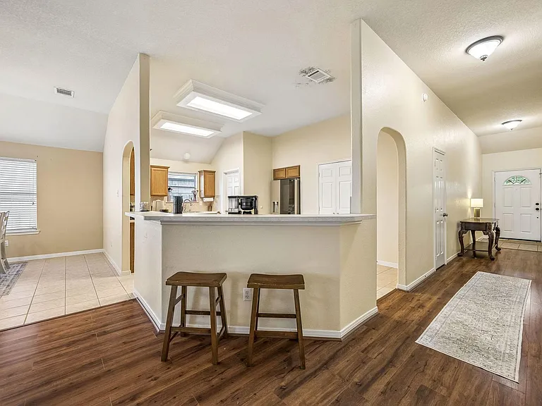 24027 Floragate Dr — Photo 11