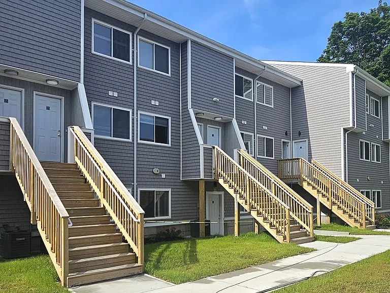 44 Warner St #B12 — Photo 15