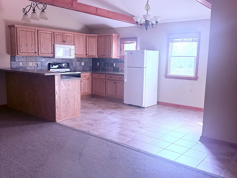 8333 Edinboro Rd #4 — Photo 2