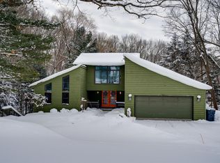 9559 Autumnwood Cir, Kalamazoo, MI 49009