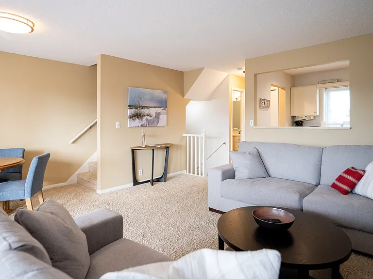 214 N Harbor Dr — Photo 6