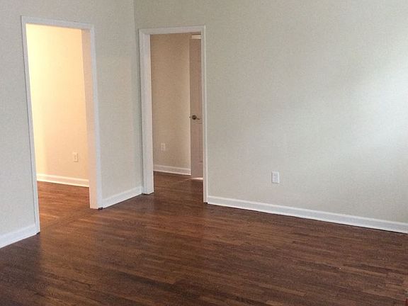 3rd image of 565 Langhorn St SW #6008950