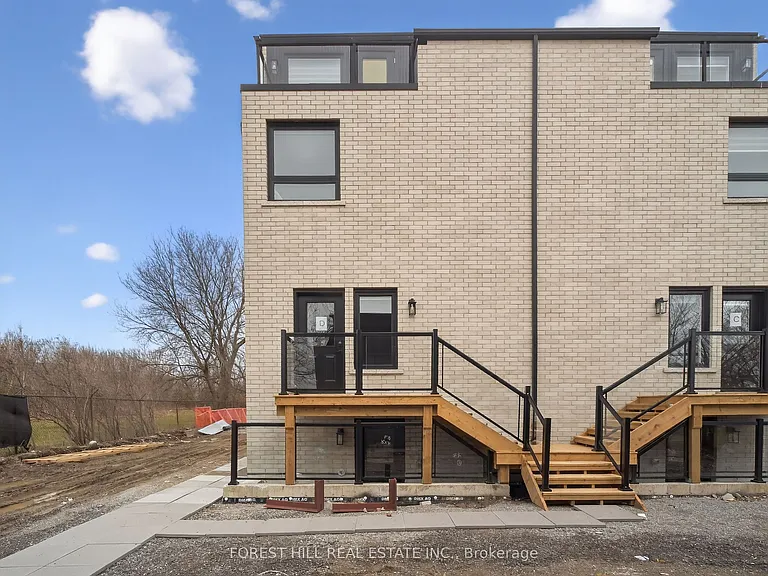 164 Betty Ann Dr #C — Photo 3