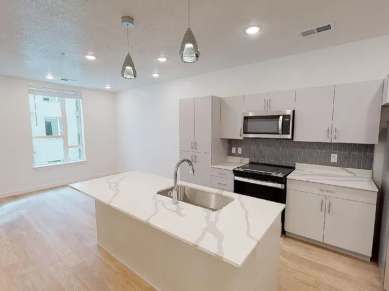 SevenO2 Main Apartments — Photo 104