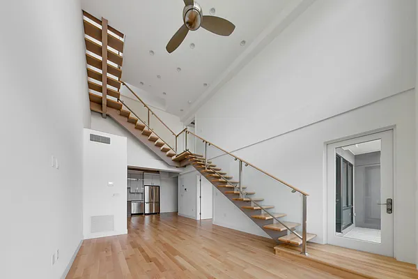 Rented by Keller Williams NYC | media 14