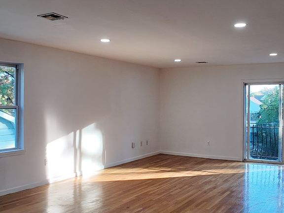 5th image of 14 Vernon Pl #2
