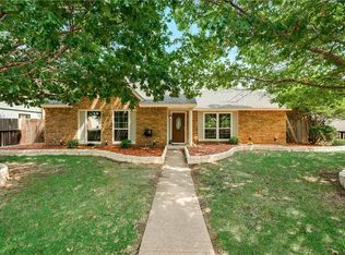 450 Rainier St, Cedar Hill, TX 75104