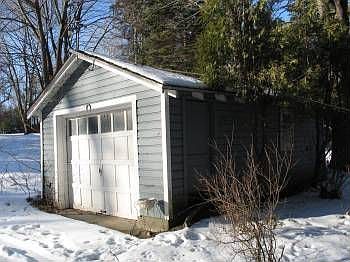 2nd image of 3103 Lexington Ave