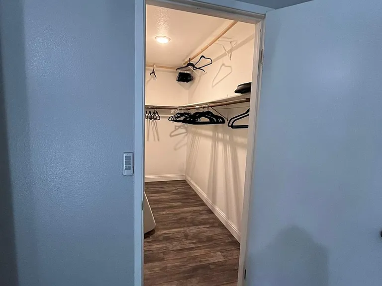 7800 Auburn Blvd — Photo 3