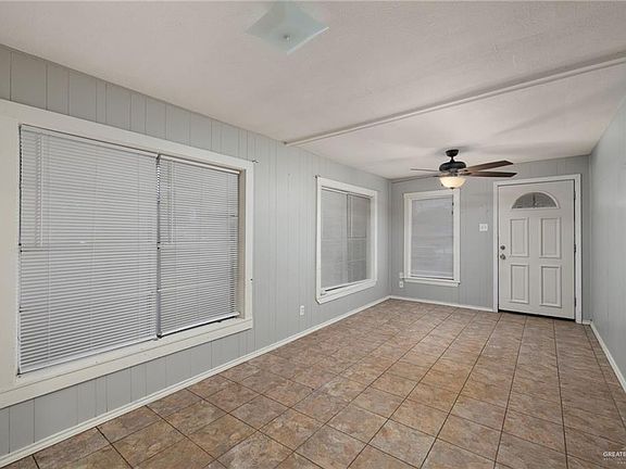 2nd image of 709 N 9th Pl