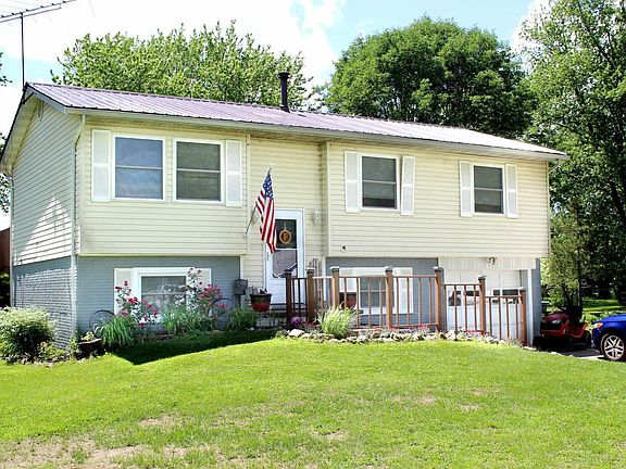 2nd image of 1010 Bermuda Dr