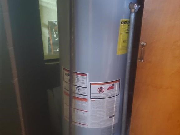 2nd image of 24916 Tuscany Ave