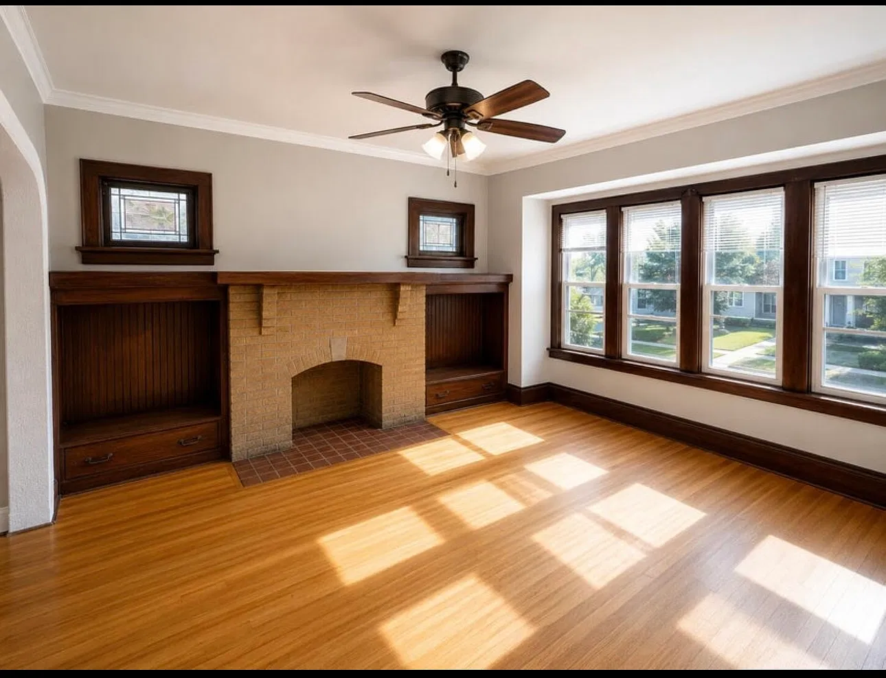 2 bed, 2572 sqft, $1,200 — Photo 2