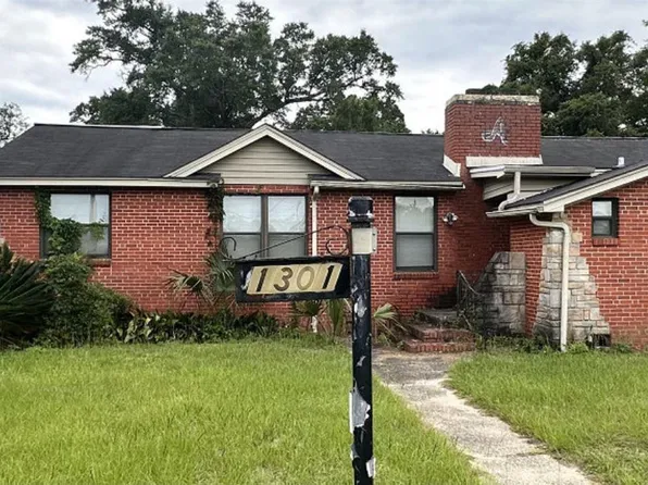 1301 W Lee St, Pensacola, FL 32501
