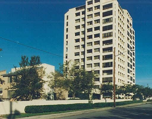 1st image of 4001 N NEW BRAUNFELS AVE #1000