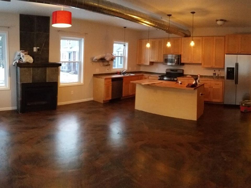 1st image of 713 9th Ave SE