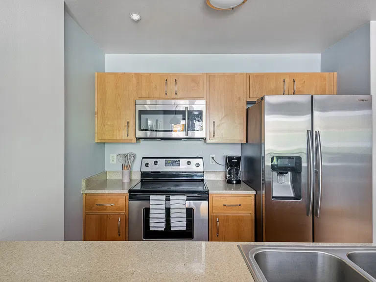 1125 NW 9th Ave #109 — Photo 2