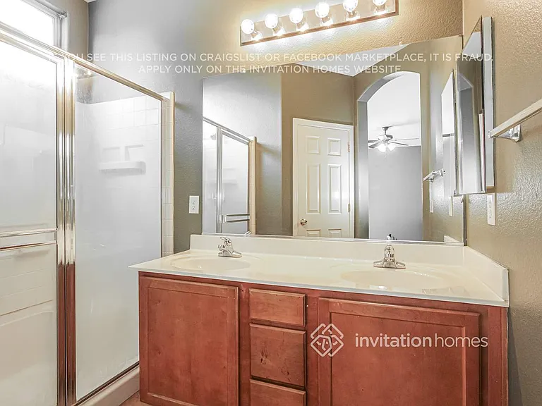14611 W Acapulco Ln — Photo 11