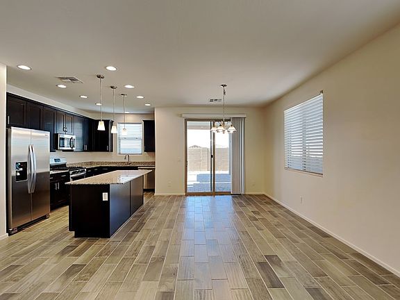 5th image of 25344 N 143rd Ln
