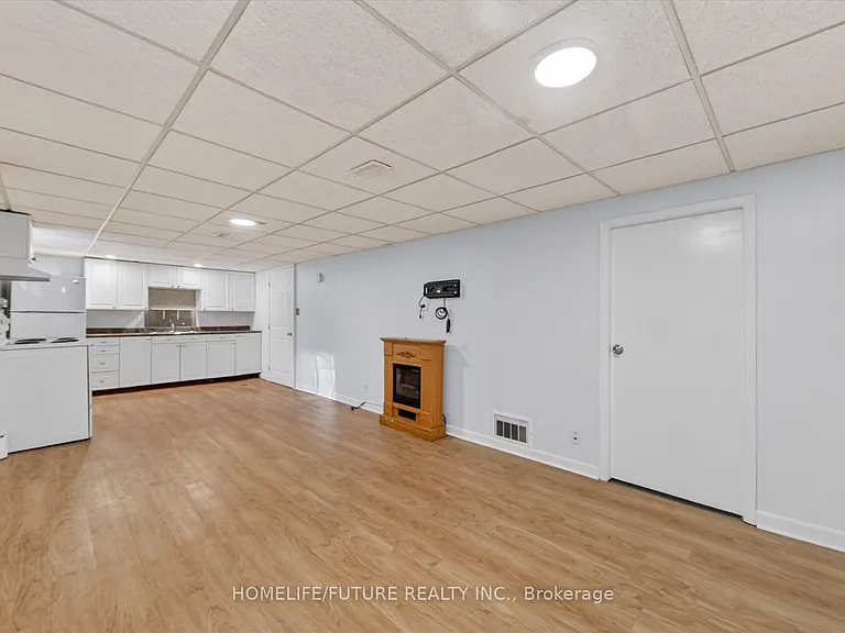 226 Wilson Rd S — Photo 11