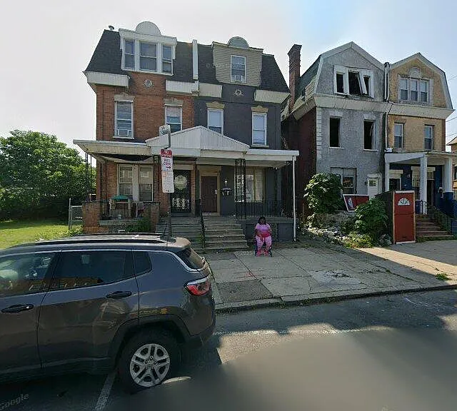 342 N 52nd St #C — Photo 1
