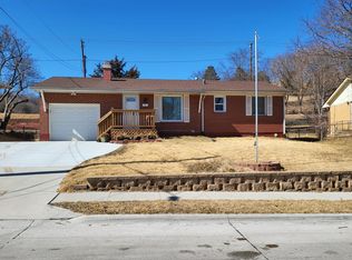 5 Wenwood Cir, Council Bluffs, IA 51503