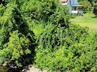 30 River Rd, Arlington, VT 05250