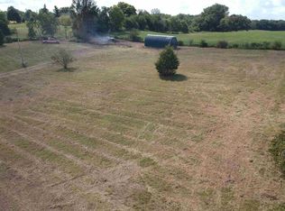 1525 N River Rd W, Albion, IN 46701