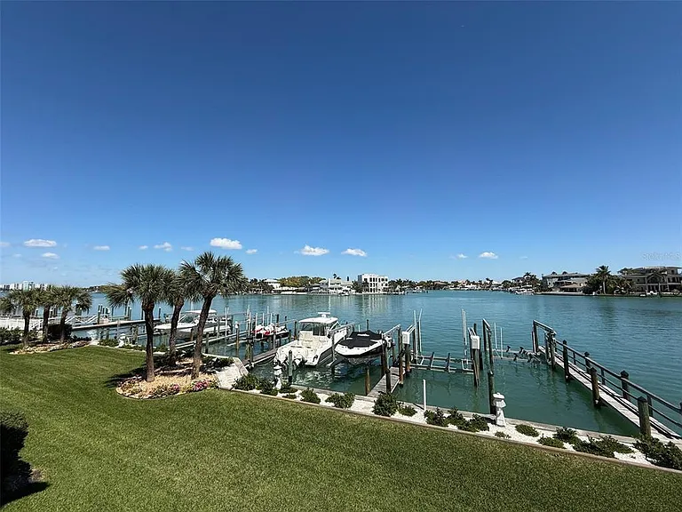 10067 Gulf Blvd — Photo 5