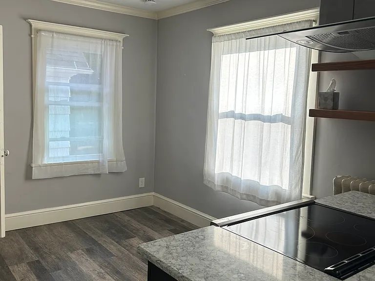 466 Meigs St #2 — Photo 6
