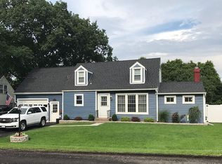 7 Janet Ter, New Hartford, NY 13413