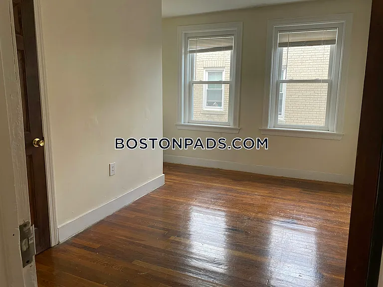 248 Kelton St #9 — Photo 6