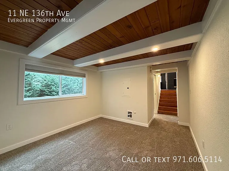 11 NE 136th Ave — Photo 26