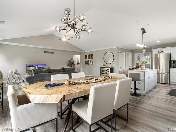 3rd image of 16595 Savor Ln
